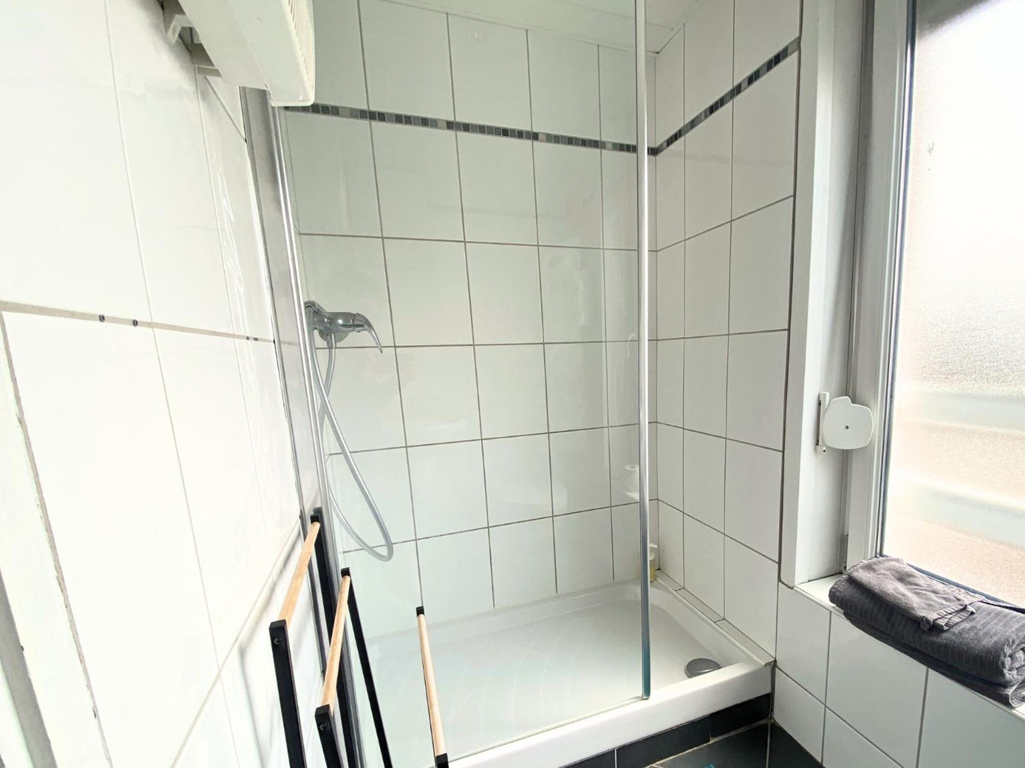 Studios & Appartements Confortables Au Centre De Bourbourg - Gare A Proximite Room photo